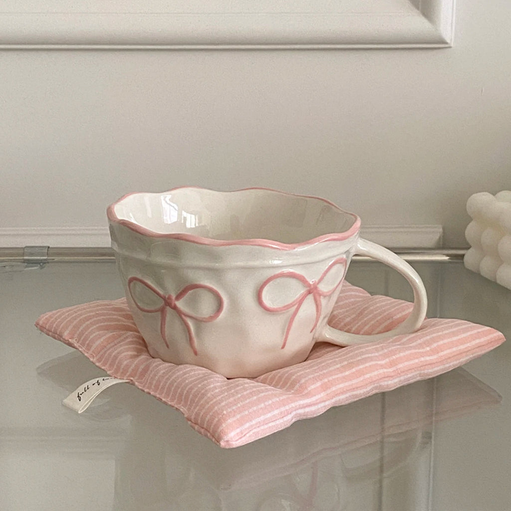 1Pc Ceramic Mug with Bowknot, Exquisite and Simple Design, Large Capacity Couple's Matching Mug, Suitable for Home Decoration, Home Drinking, Candlelight Dinner, Coffee Latte Art Cup, Holiday Gift, Exquisite Gift