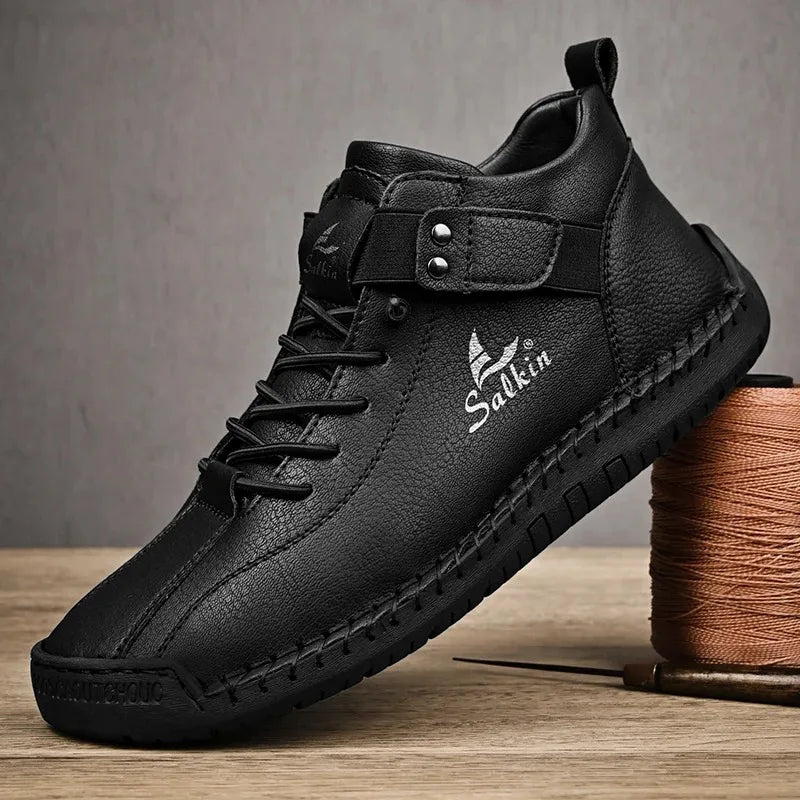 New 2025 Handmade Leather Casual Men Shoes Design Sneakers Man Breathable Leather Shoes Men Ankle Boots Outdoor