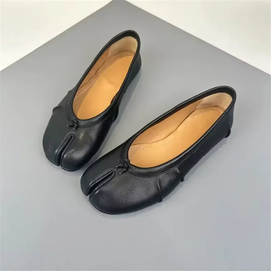 Split Toe Women Ballet Flats Fashion Tabi Shoes Casual Slip-on Loafers Ladies Pleated  Leather Espadrilles Zapatillas Mujer