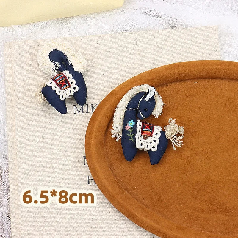 Adorable Pink Plaid Horse Brooch 3D Stuffed Fabric Embroidered Pony Pin for Girls Hair Clip Bag Charm Kawaii Animal Gift
