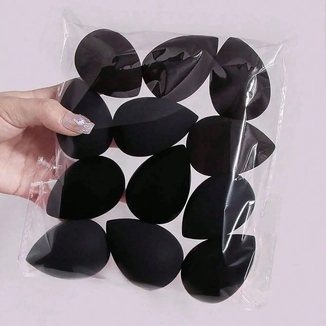 12-Piece Makeup Tool Set Ultra-Soft Puffs Beauty Sponges, Beauty Sponges. Specially Designed for Foundation and Concealer.