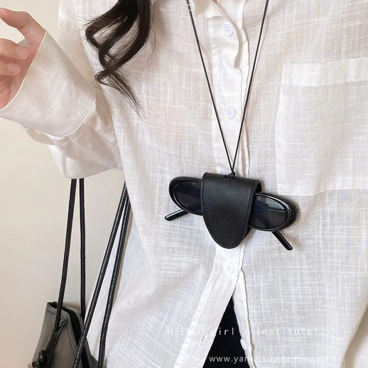 Leopard Print Eyeglasses Storage Bag Durable Hanging Neck Clip Easy Access Protection Simple Pendant Design