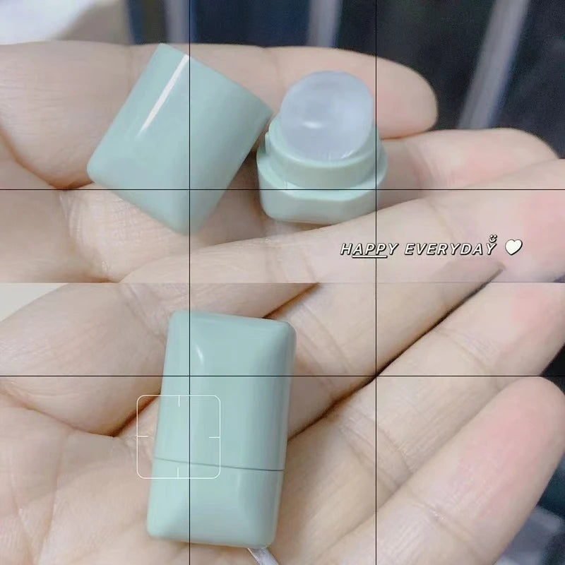 Mini Silicone Lip Brush Lipstick Brush Cute Little Covered Lip Brush Smudge Brush Portable Brush Lip Gloss Brush Makeup Brush