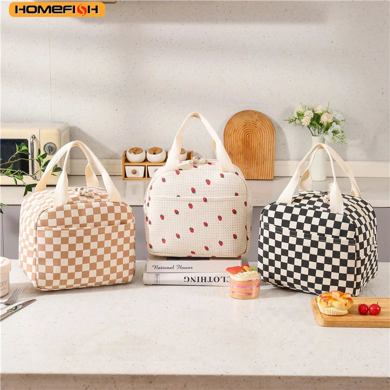HOMEFISH Cute Flower Pattern Insulated Lunch Box Bag, Waterproof Durable Thermal Handbag for Food Storage