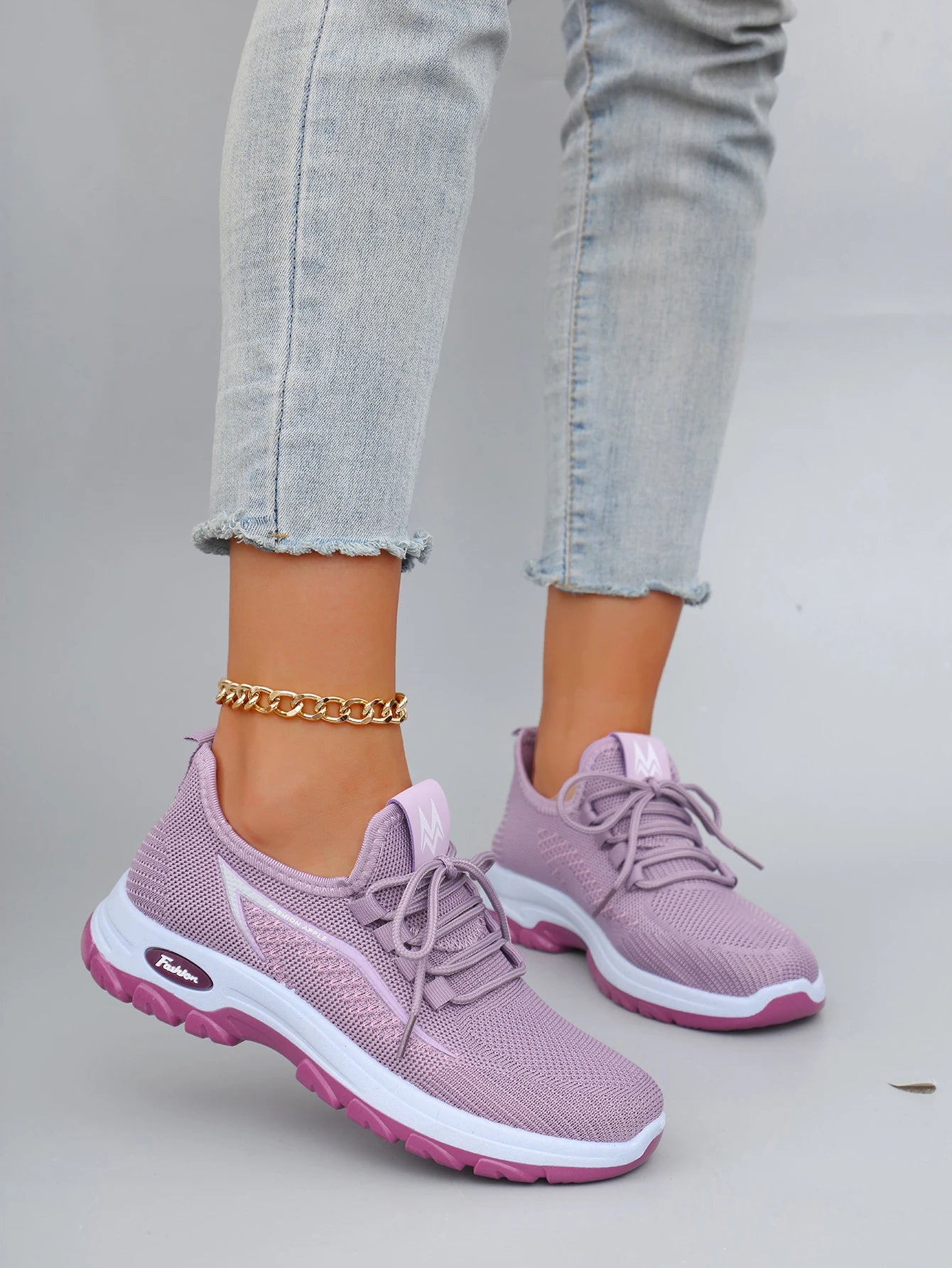 Spring and Autumn New Women's Casual Lace-Up Sneakers, Comfortable, Breathable, Lightweight and Wear-Resistant Sports and Casual Shoes