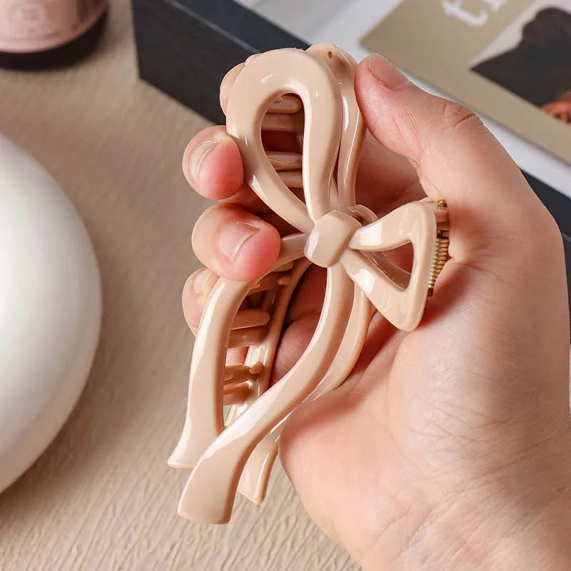 NEW Soft Silicone Bowknot Shark Clip Safe and High-end Anti Fall Claw Clip Trendy Hair Claw Hair Accessories for Women Girls