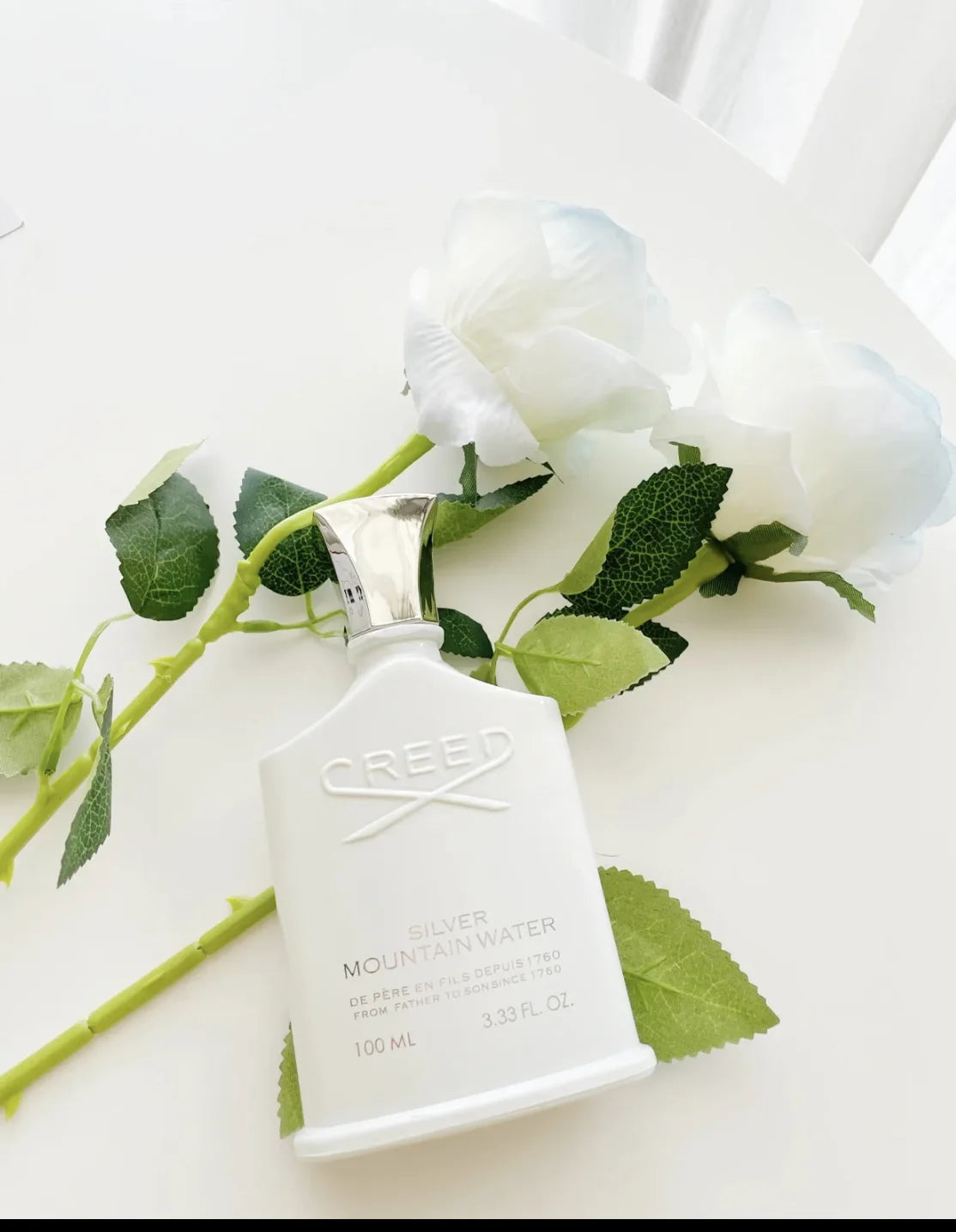 Silver Mountain Water perfume is inspired by the spring of snow mountain. It is fresh, not thick, and has a natural fragrance. It is suitable for people who want to pursue a low-key and high-level feeling.