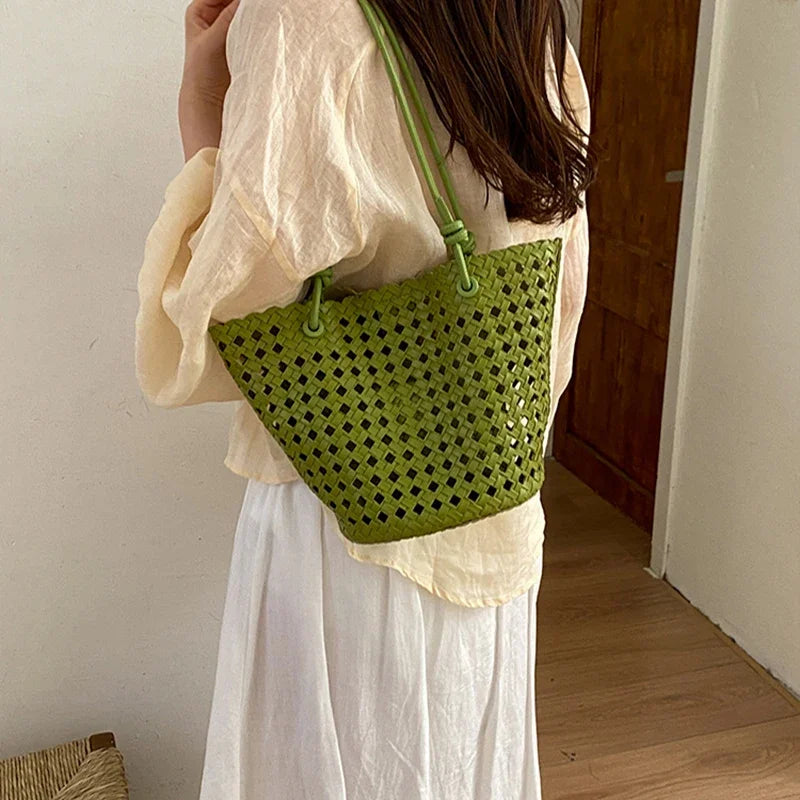 Hand-woven Openwork handBag With Zipper Inner Pocket,summer Pu Leather Beach Bucket Bags,large Capacity Simple Shopping handBag