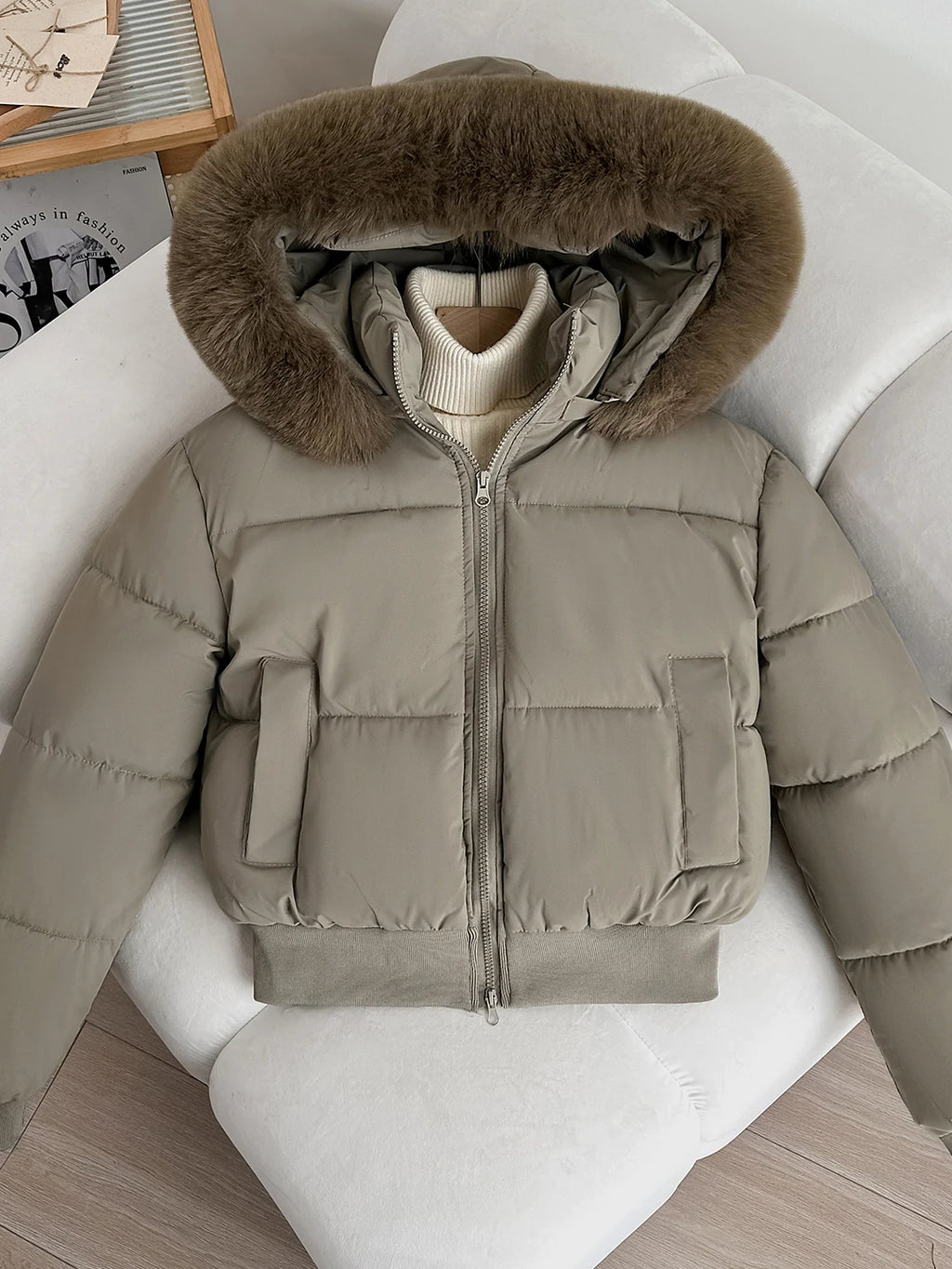 Women's Short Thickened Winter Cotton Jacket Quilted Coat Fur Collar American Retro Style Warm Casual Fashion Regular Fit