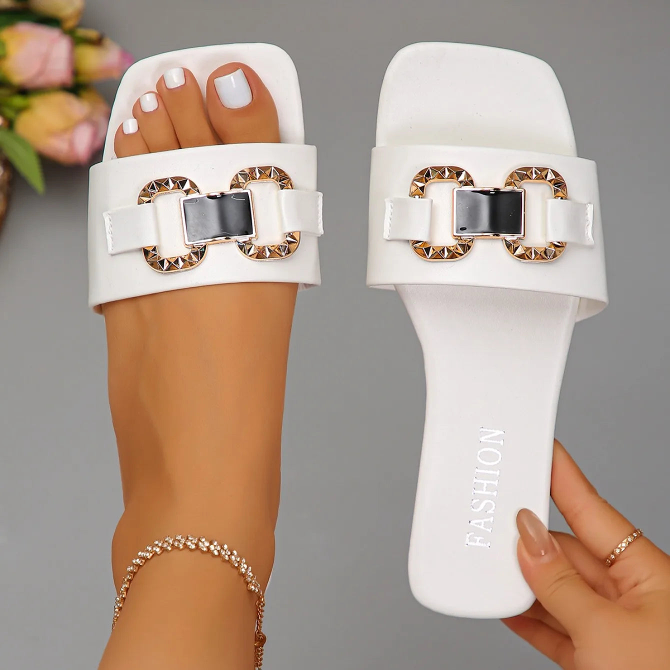 Women Fashion Casual Slippers Summer New Metal Buckle Sandals Square Head Rubber Shoes Women Sexy Slip on Slippers Slides Women