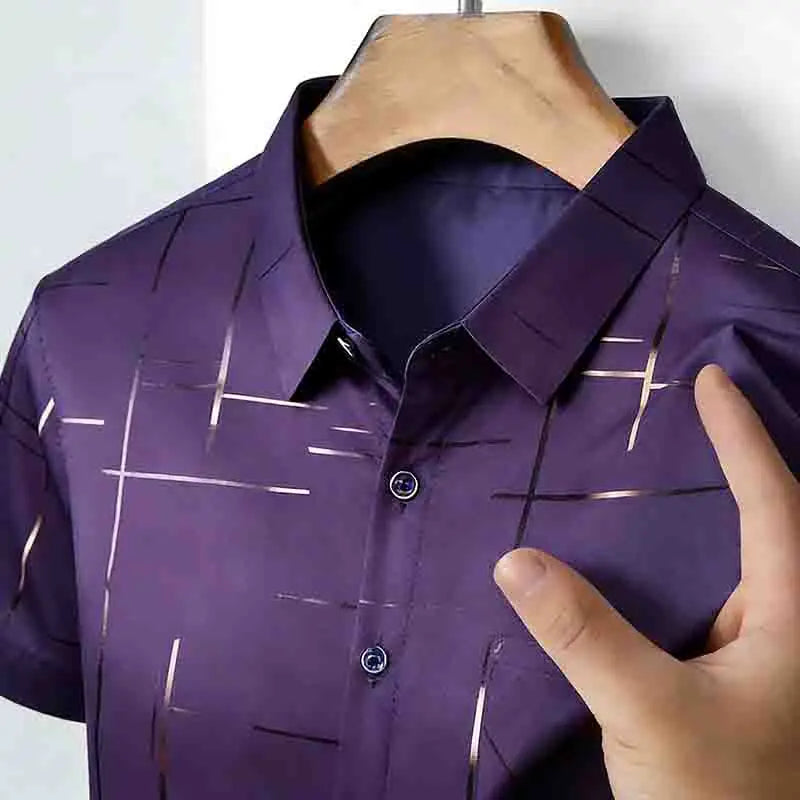 2026 New Men's Silky Short Sleeve Shirt Wrinkle-Resistant Short Sleeve Casual Office Daily Wear
