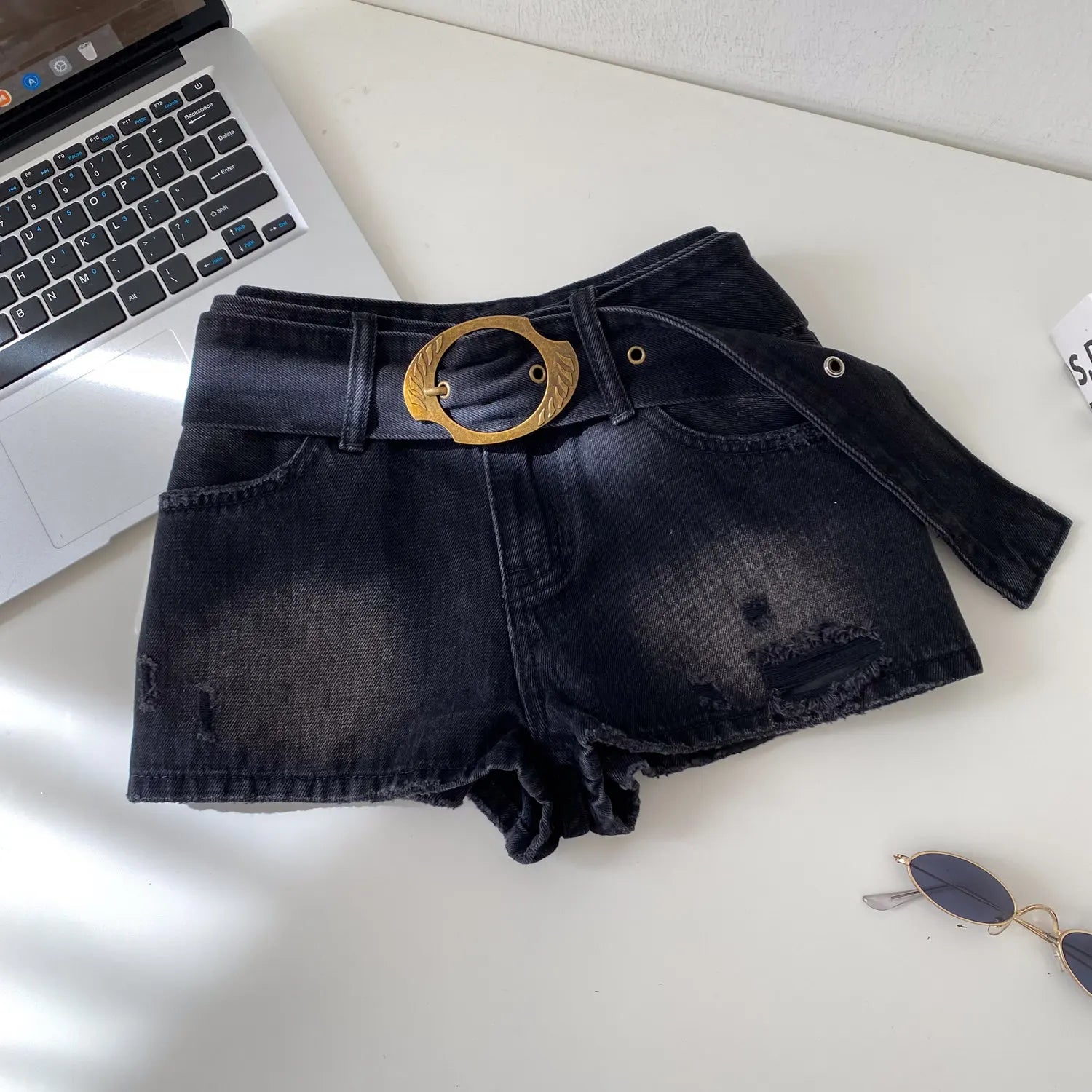 American Retro High Waist Denim Shorts Women Summer Ripped Mini Hot Girl Style Street Fashion Versatile Daily Casual Jeans Women