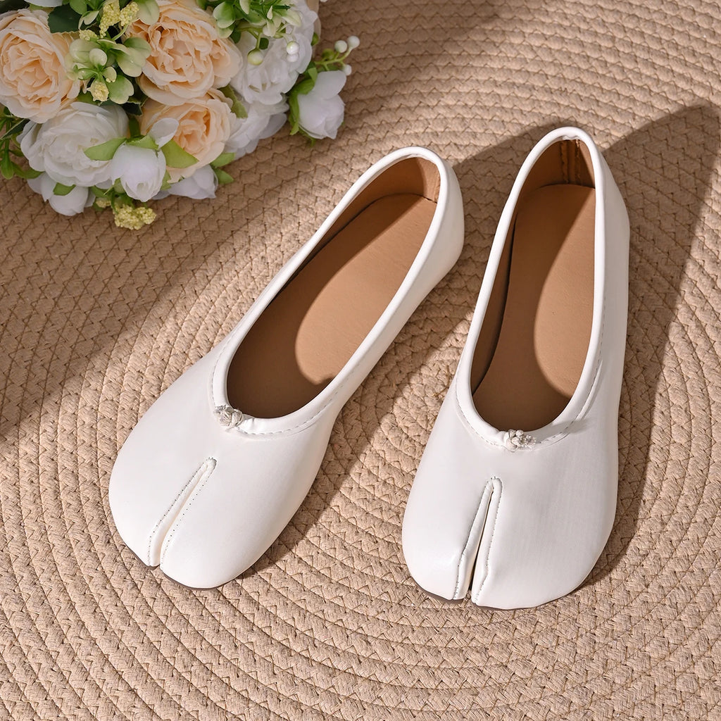 Japanese Style Tabi Ninja Shoes Women Cozy Leather Flats Split Hoof Toe Loafers Femme Mary Jeans Mocasines Ladies Ballerina Shoe