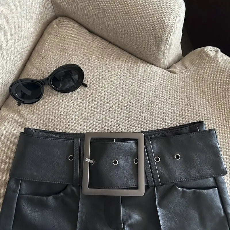New 2026 Fashion Design Wide Belt PU Leather Shorts Women's Casual Booty Shorts