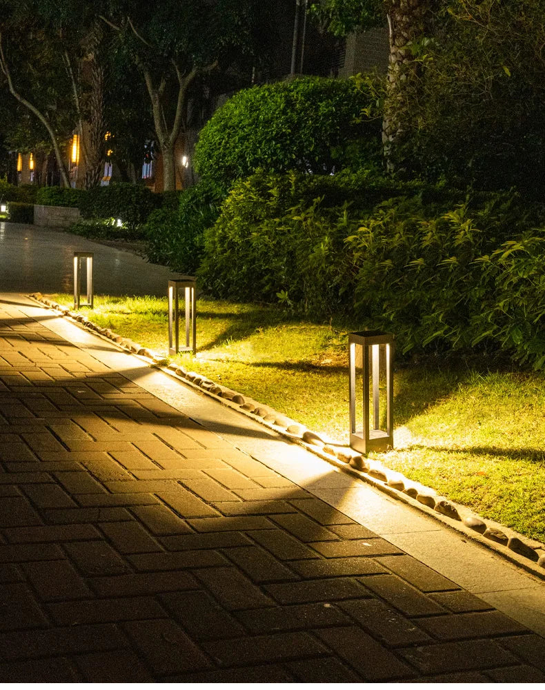 Square Outdoor Garden Lawn Lamp IP65 Waterproof Aluminum LED Pathway Light Modern Courtyard Porch Landscape Bollard Light Decor