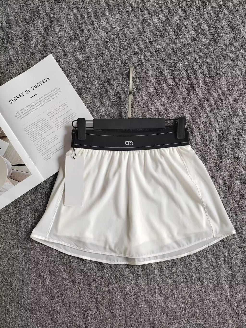 New Sports Yoga Shock-absorbing Comfortable Bra and Quick Drying Short Skirt for The Summer of 2026