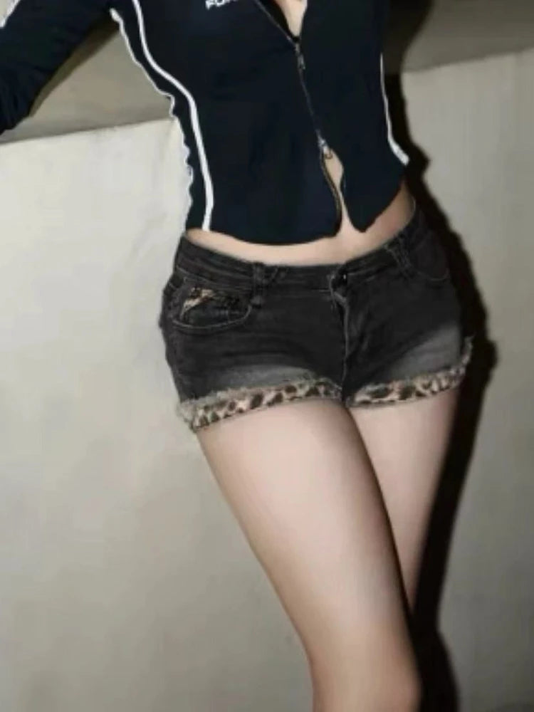 Vintage Streetwear Style Washed Retro Leopard Print Shorts 2025 Sumemr New Denim Shorts Women Y2k Sexy Slim Fit Bodycon Jean