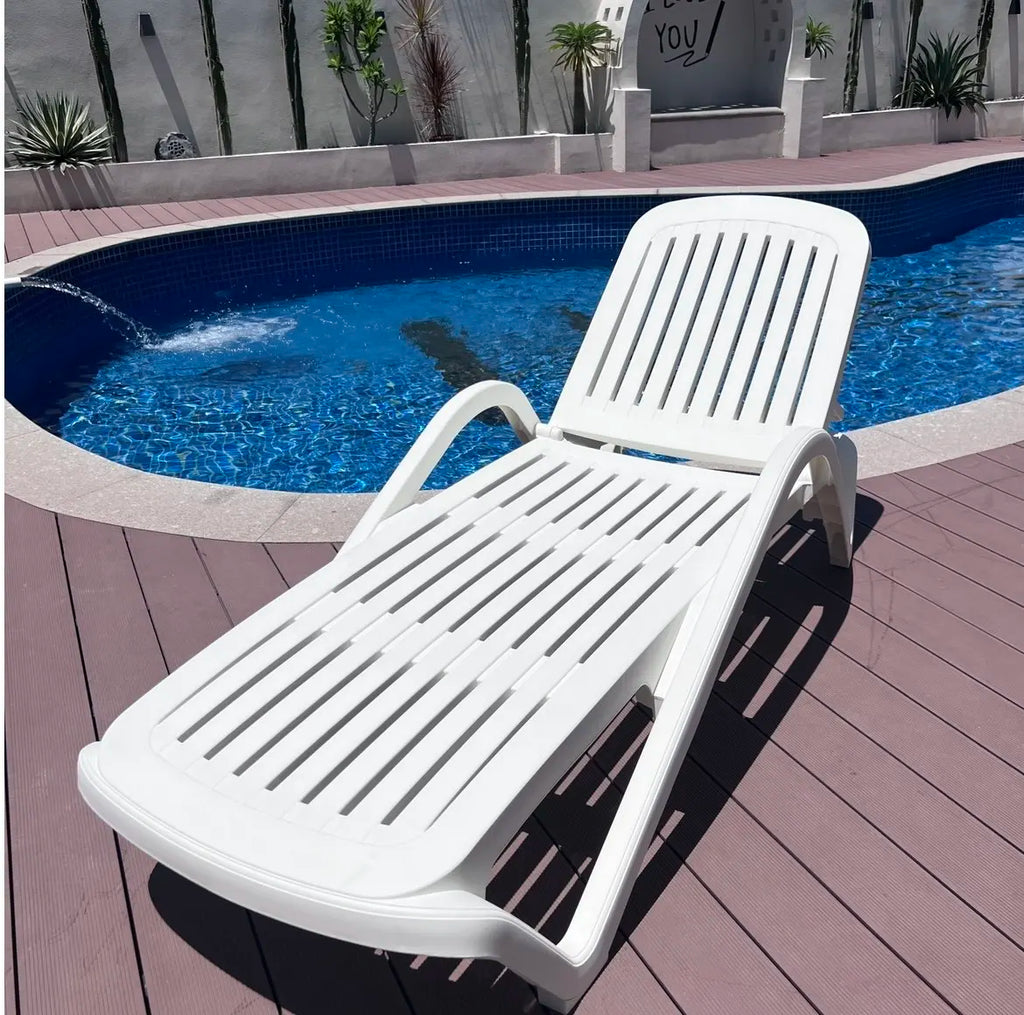 Outdoor Swimming Pool Beach Lounger Homestay Indoor Bath Hot Spring Hotel Clubhouse Lounger