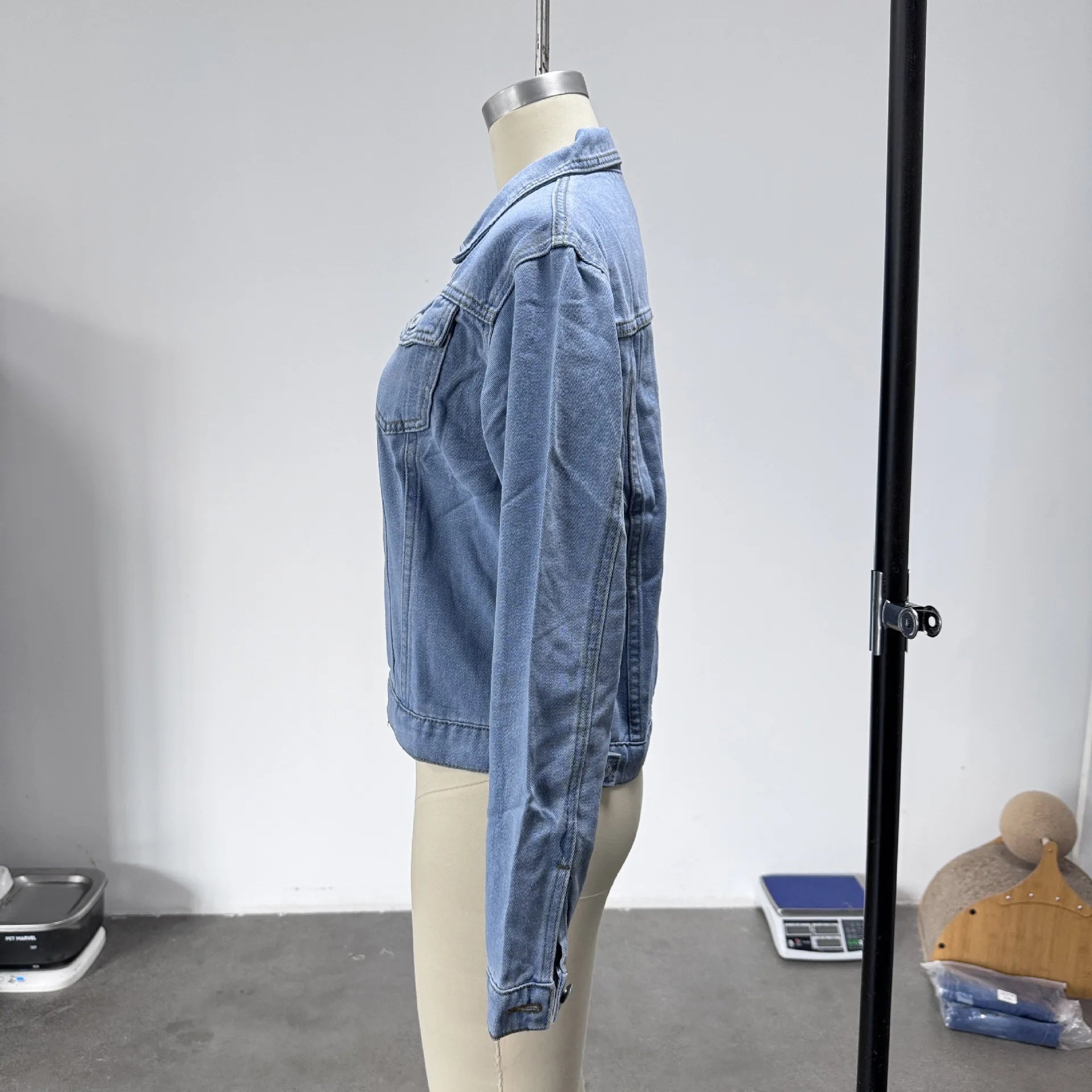 2025 Fashion Slim Fit Lapel Denim Jacket Europe and America