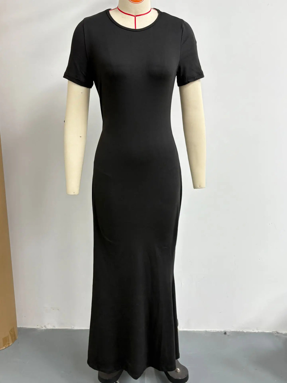 Short-sleeved Solid Color Slim Sexy Waisted Spring And Summer Temperament Dress Women's Round Neck Elegant Long Dress For Dinner