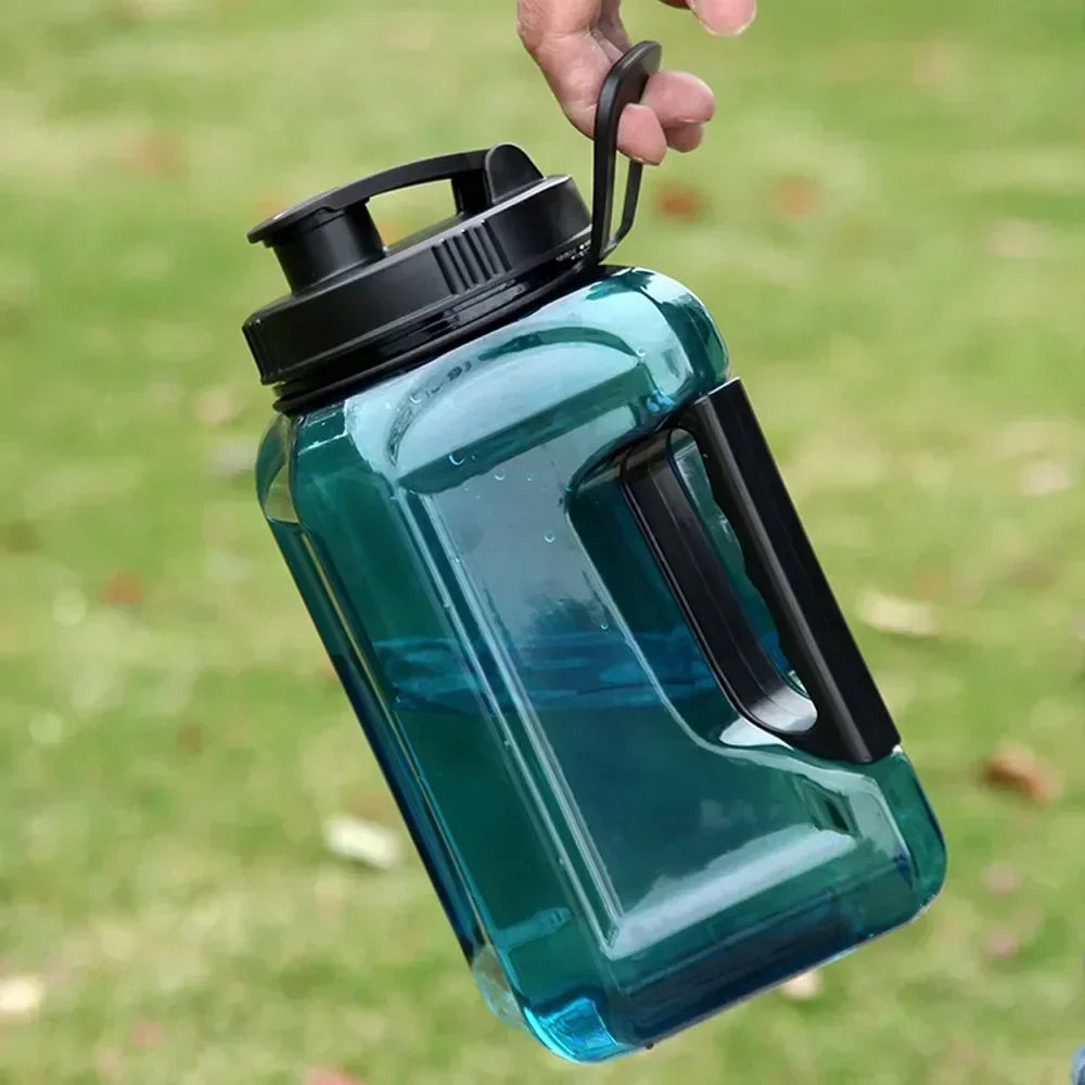 2.4L Large Capacity Fitness Water Bottle,BPA Free Portable Sports Bottle for Camping Gym Cycling,Men's Plastic Water Bottle