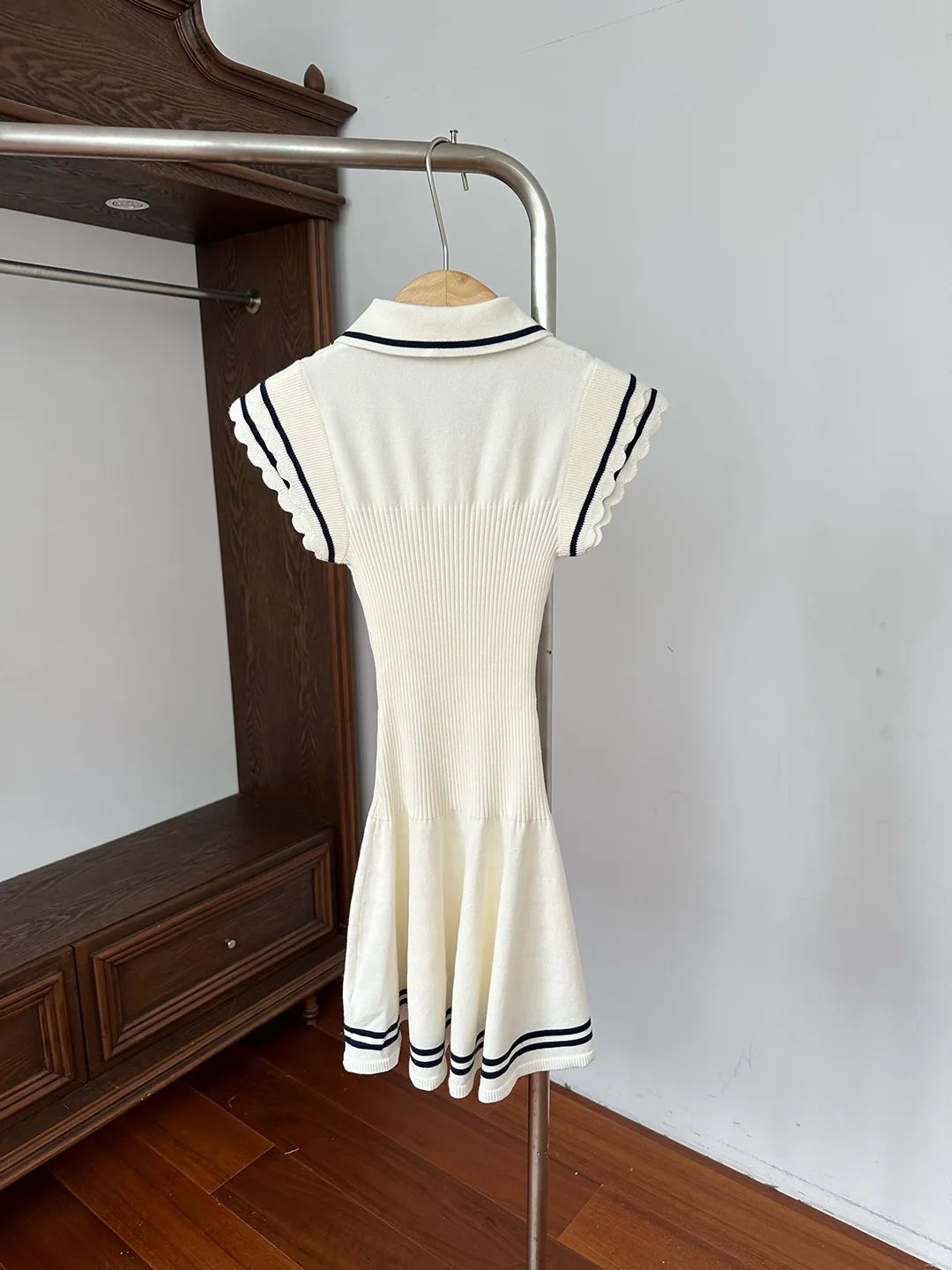 Women's White Short Sleeve Peter Pan Collar Bow Sundress Striped Hem Stretchy Ribbed Knit Mini Dress Casual Preppy Style Dress