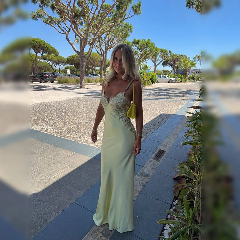 Lace Patchwork Satin Maxi Dress For Women Butter Yellow V Neck Sleeveless Vestidos Adjustable Rhinestone Straps Evening Dresses