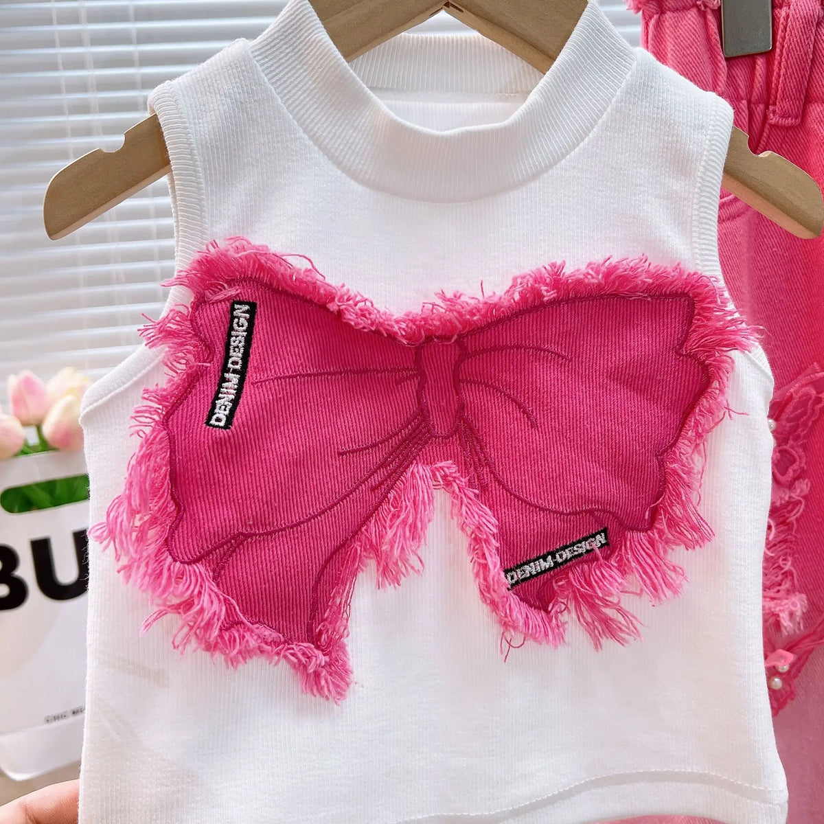 2025 Summer New Girls Clothing Set Bow Sleeveless Vest+Butterfly Decoration Gradient Ripped Jeans 2Pcs For 3-8Y Fashion Outfit