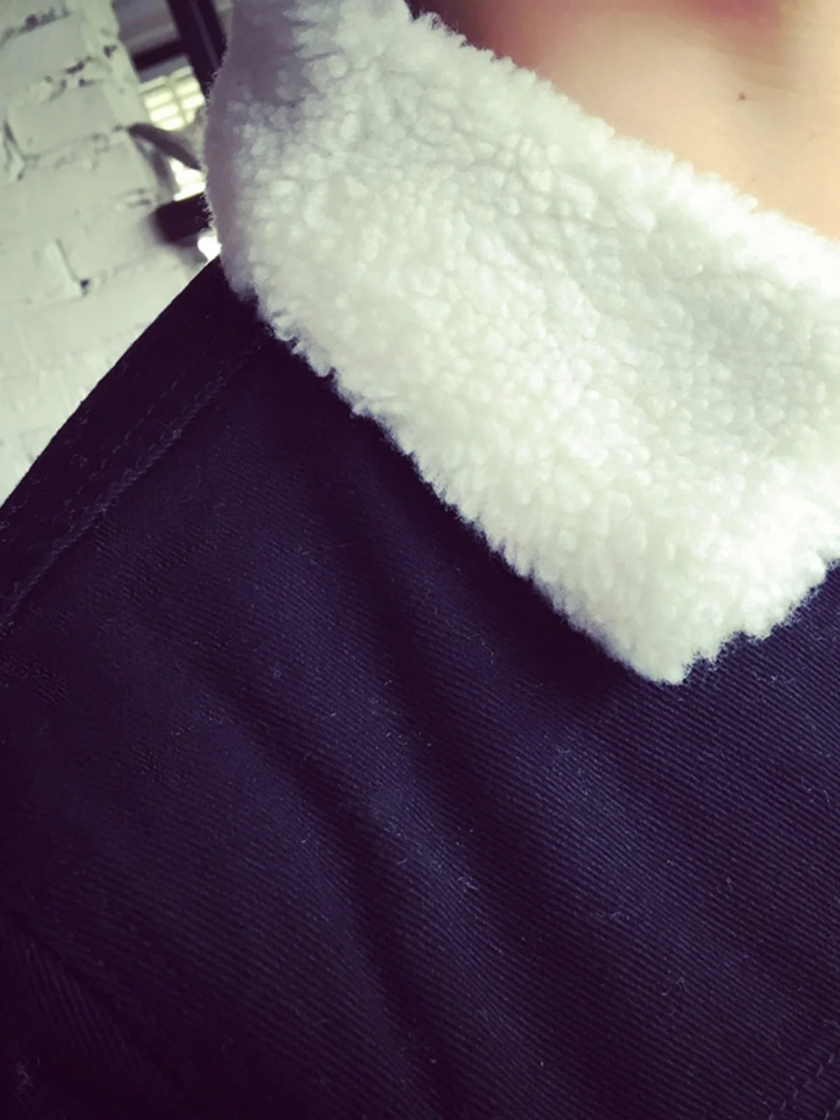 Thickened Fleece Winter Jacket for Men Youth Casual Style Long Sleeve Denim Coat with Stand Collar Button Closure Slim Fit