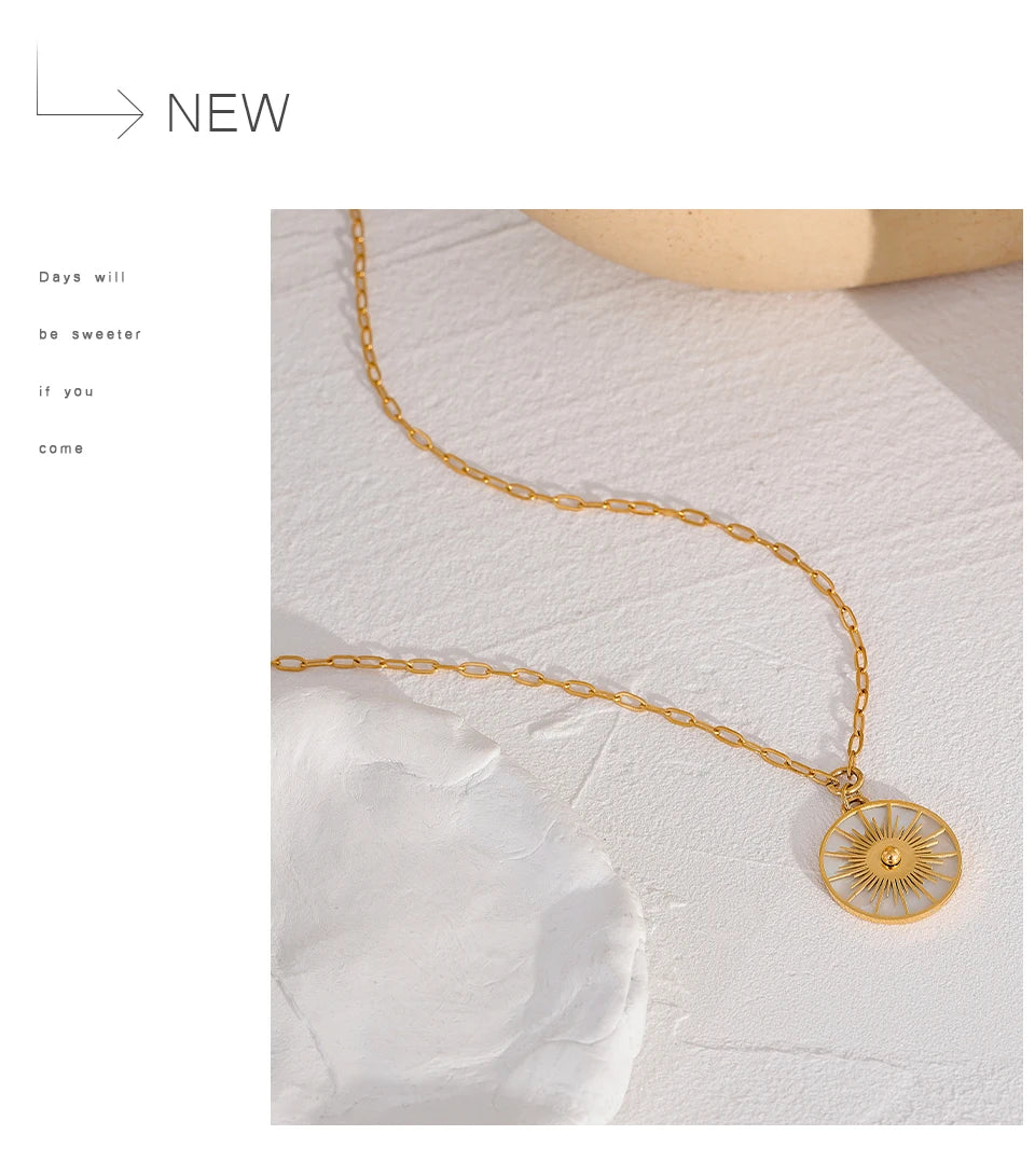 Yhpup Big Round Geometric Short Chain Statement Necklace Stainless Steel Golden Shell Fashion Vintage Pendant Collier PVD-Plated