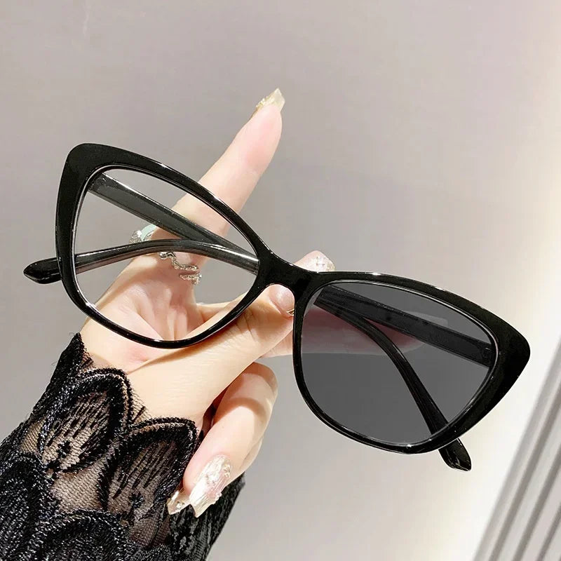 New Trendy Photochromic Glasses Men Women Fashionable Cat Eye Myopia Glasses Vintage Retro Minus Diopter Eyewear 0-1.0-4.0