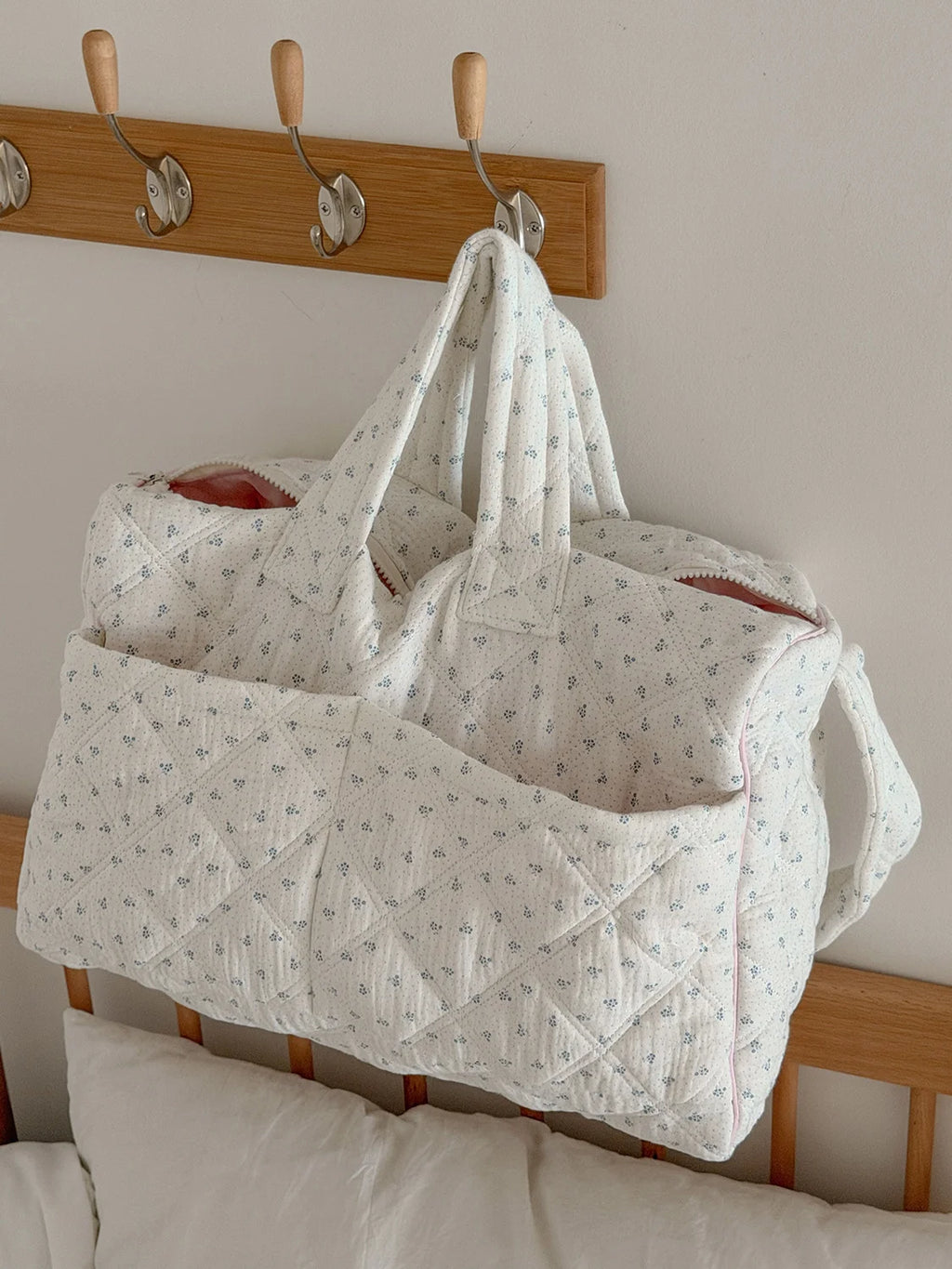 YT style fresh and sweet ins floral travel bag, new large-capacity handbag, student commuter tote bag