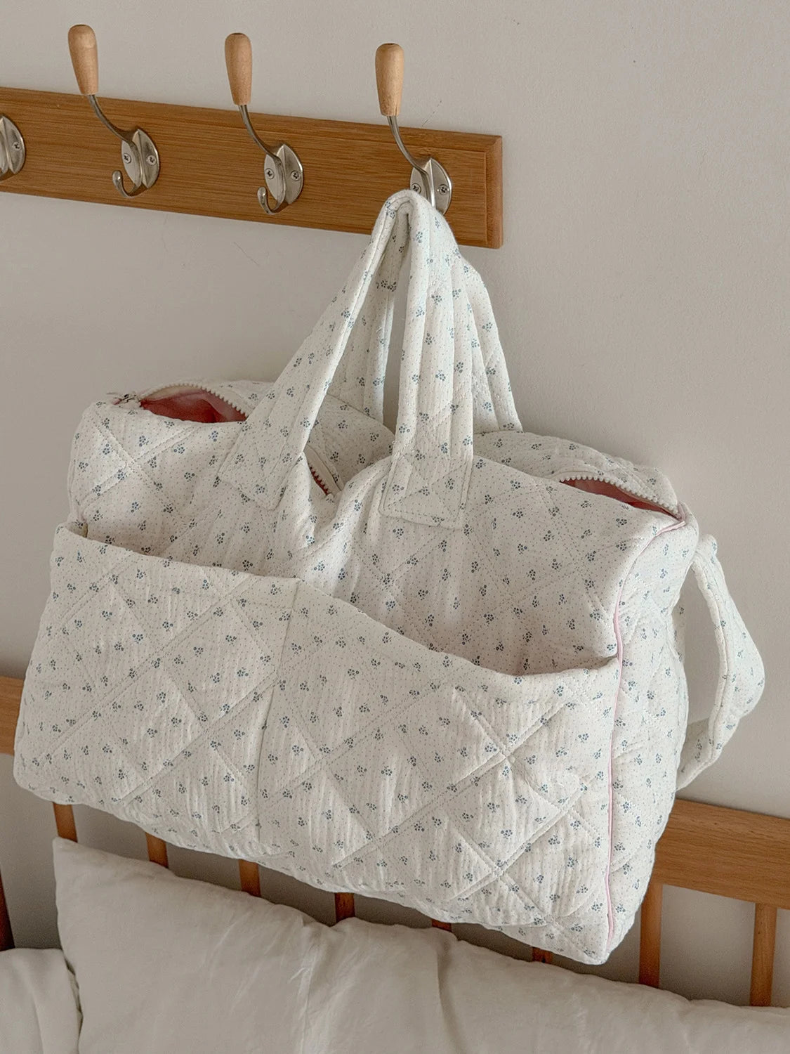 YT style fresh and sweet ins floral travel bag, new large-capacity handbag, student commuter tote bag