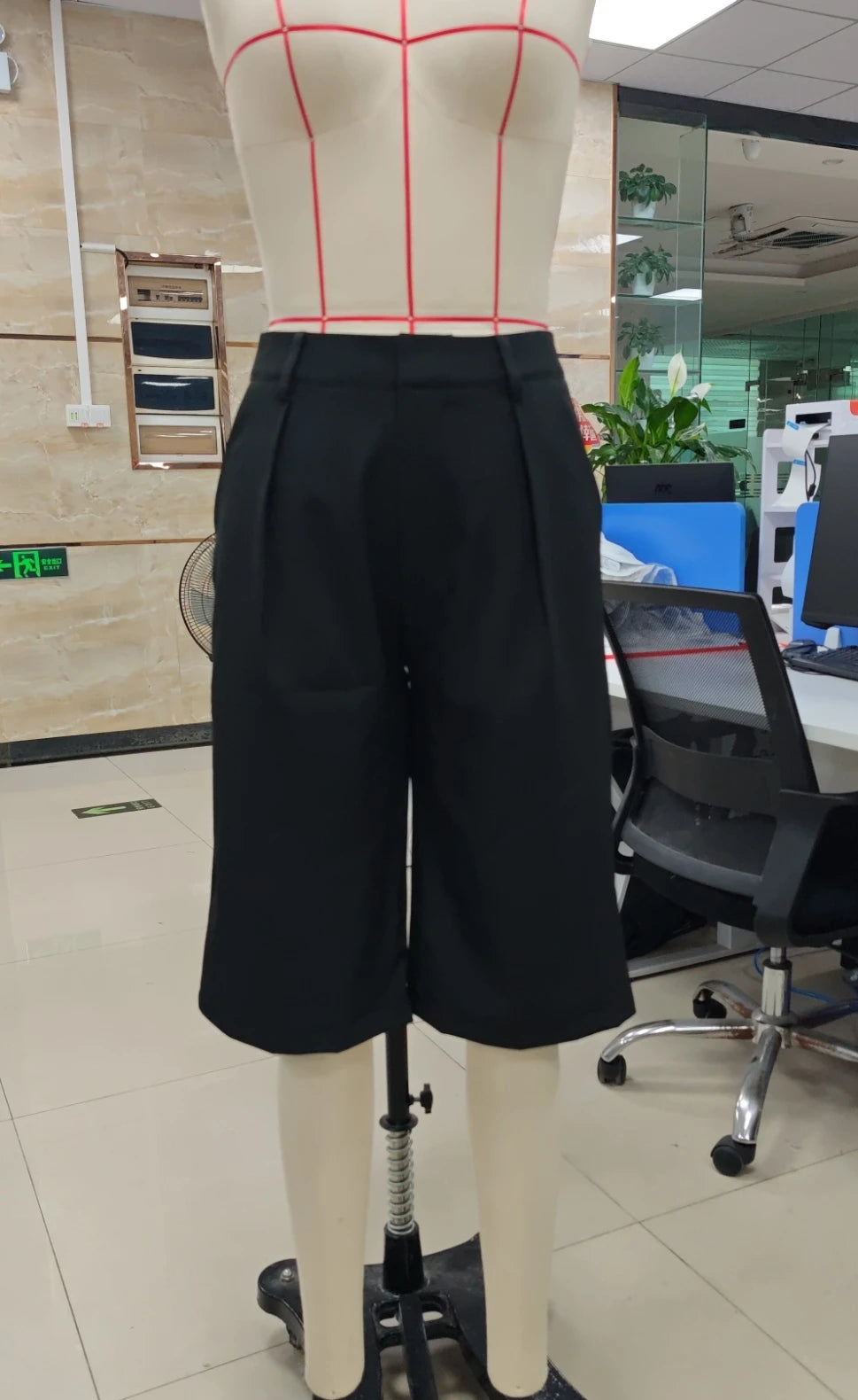 2026 New Women's Summer Casual Solid Color Knee Length Shorts with Pockets Ladies Bermuda Shorts Sexy Low-Rise Wide-Leg Trousers