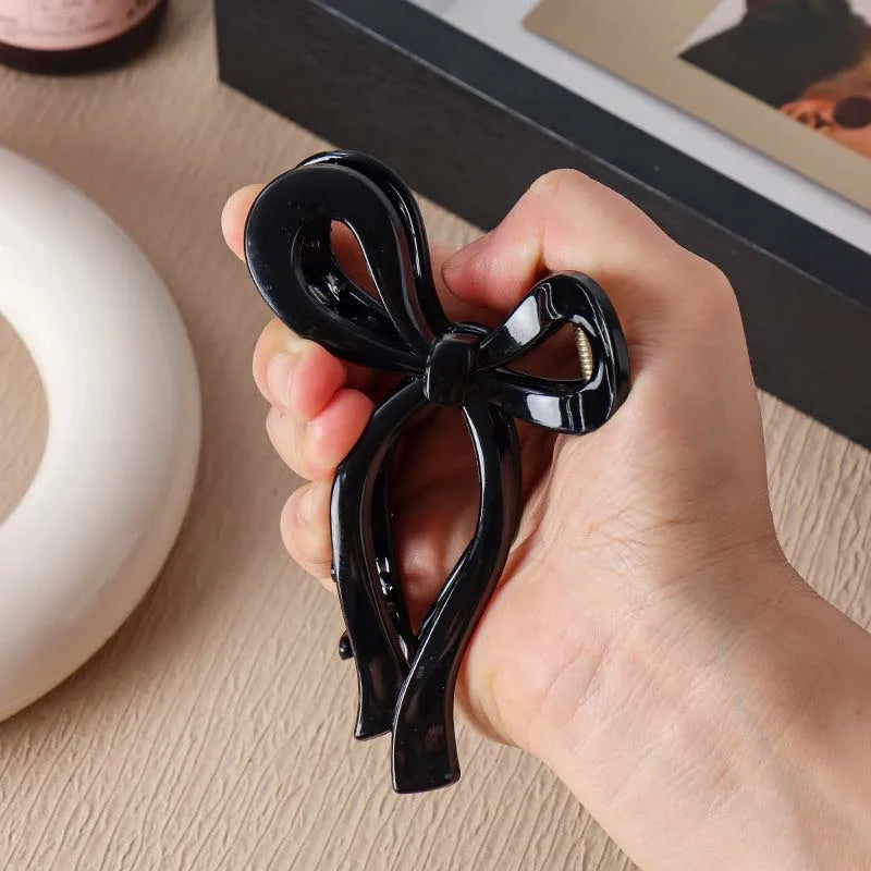 NEW Soft Silicone Bowknot Shark Clip Safe and High-end Anti Fall Claw Clip Trendy Hair Claw Hair Accessories for Women Girls