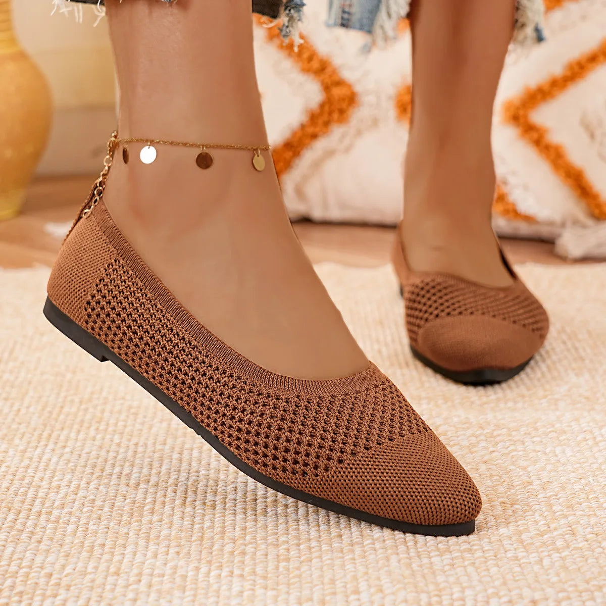 Women Lightweight Solid Knitted Shoes Women Pointed Toe Flats Breathable Mesh Casual Ballet Sneakers Slip on Ladies Loafers