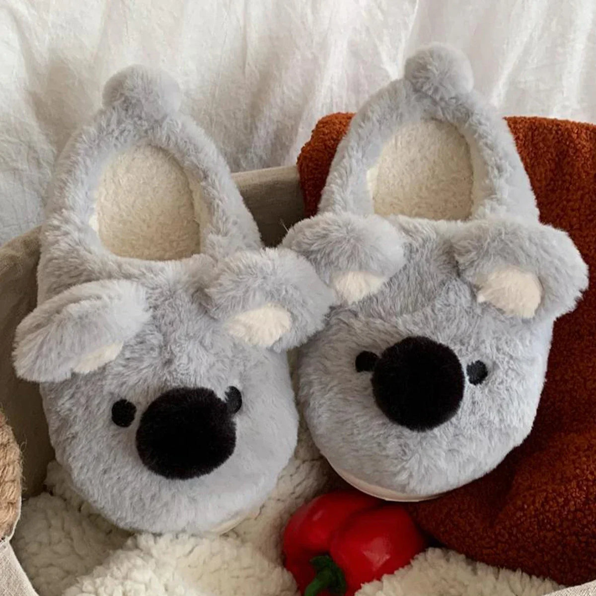 Women Winter new three-dimensional koala design Slippers Casual Soft Heel Platform Fur Warm Indoor Comfortable Man Home Slippers