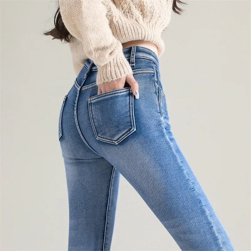 Lady Plush Thermal Jeans Winter Snow Warm Stretch Thin Jeans Women Fleece Pencil Pants Fashion Straight Leg Denim Trousers