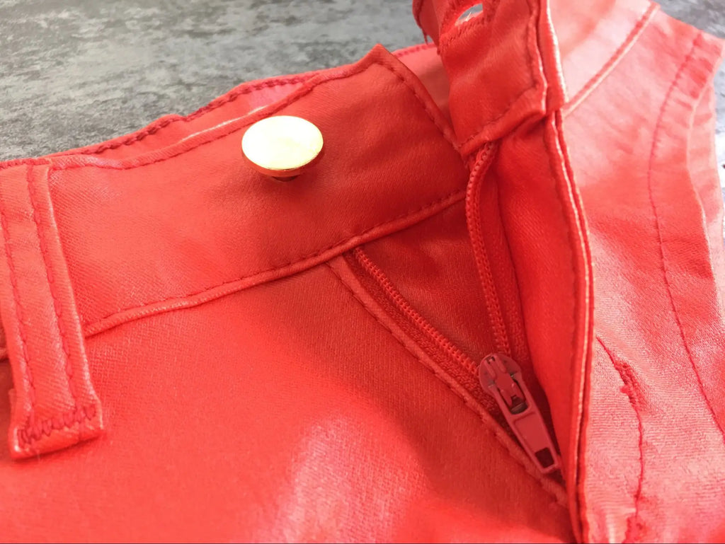 Women's Mini Ultra Shorts Low Rise Stretch PU Faux Leather Shorts Bikini Hot Pants Red Black Summer 2025 Streetwear