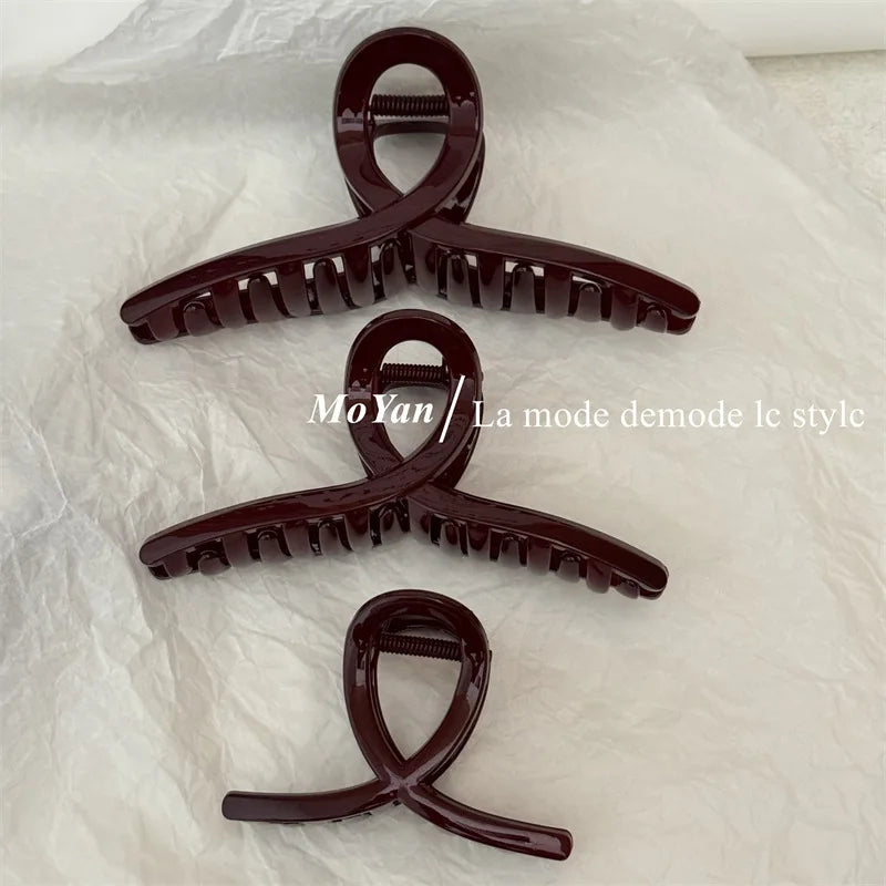 Simple fashion slightly drunk retro dark red grab clip temperament cross hairpin large back head disc hair shark clip