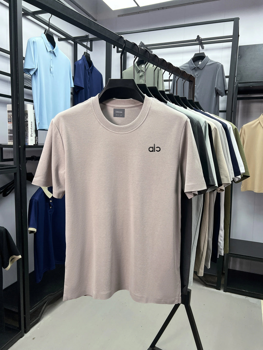 Luxury mens personalized brand classic letter design embossed short top summer sports breathable round neck seamless T-shirt top