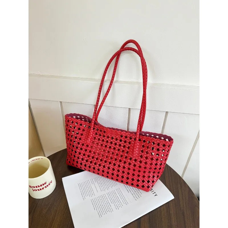 2026 New Fashion Hollow Out Woven Tote Bag for Women Large Capacity Commute Single Shoulder Handbag for Summer