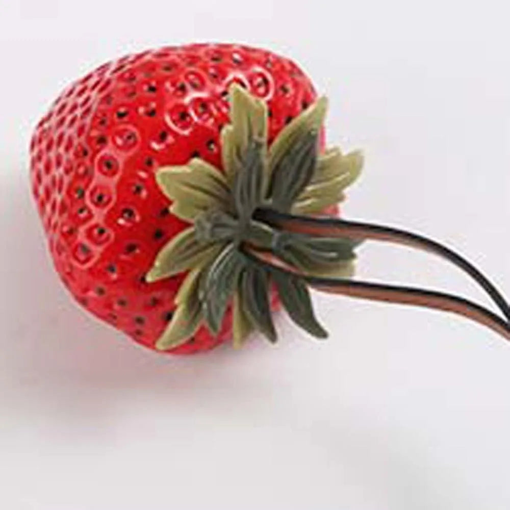 Funny Waterproof Strawberry Key Ring Elegant Alloy Versatile Bag Charm Handmade Vivid Red Resin Fruit Pendant Girls