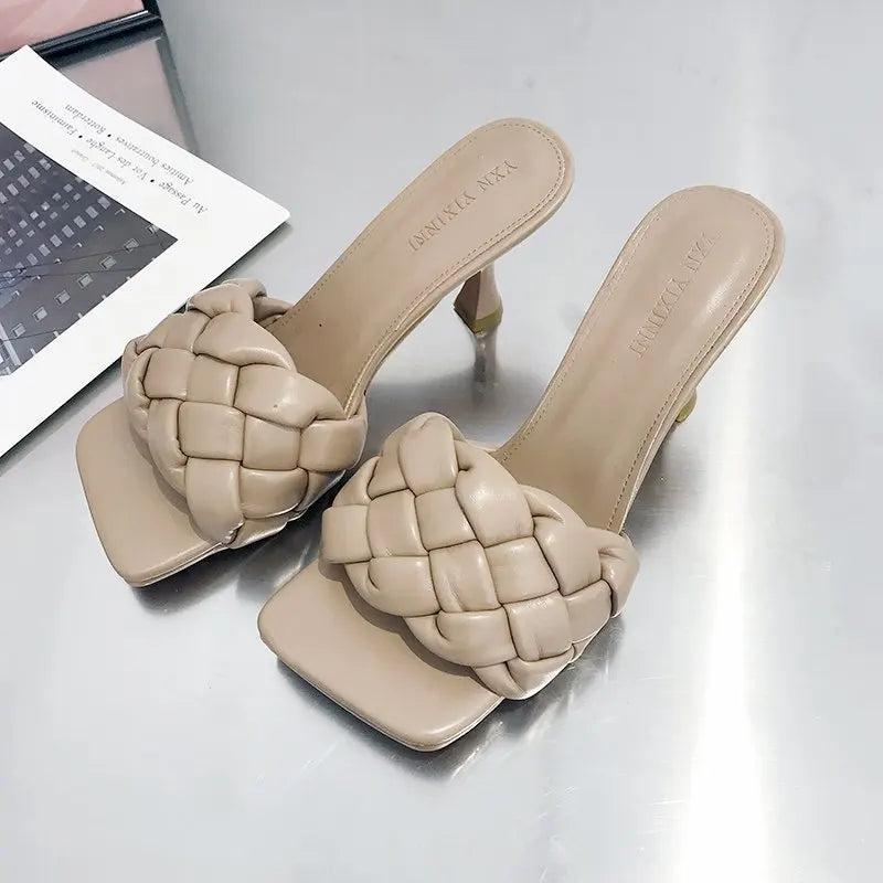 New Women's Summer High-quality Woven Open-toe Flat Casual Slippers Fashionable Stiletto Sandals Womens Outdoor Beach Flip-flops