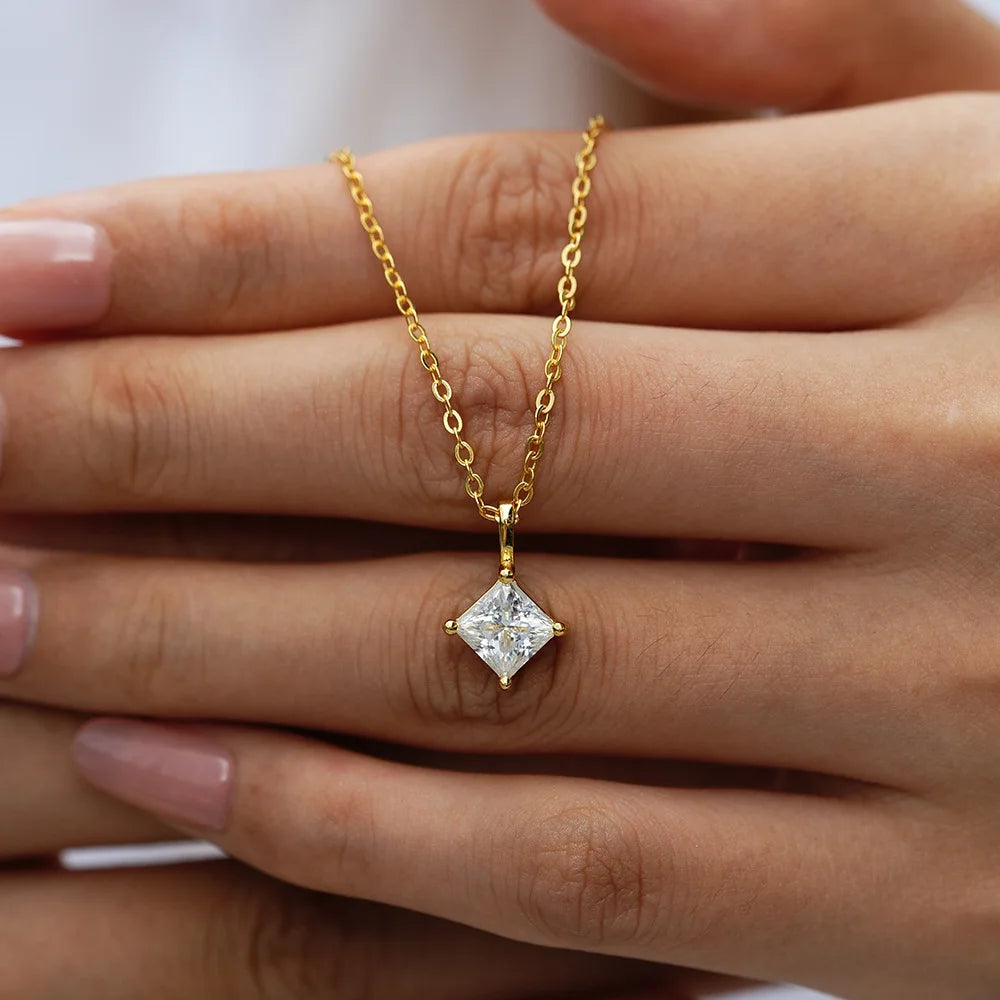1CT / 2CT Emerald Heart Pear Princess Moissanite Diamond Pendants Necklaces For Women S925 Silver Fine Jewelry Women's Pendants