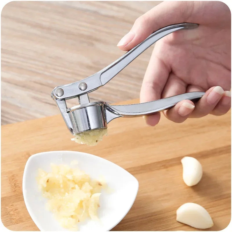 Kitchen Helper Gadgets Useful Professional Garlic Kosh High Quality Smooth Crushing Easy Clean Handle Vegetable Fruit Crusher