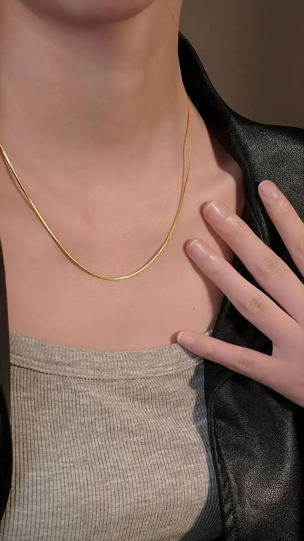 24K 9999 Pure Gold Yellow Gold Snake Bone Chain Necklace, Simple Design for Temperament - enhancing Clavicle Look