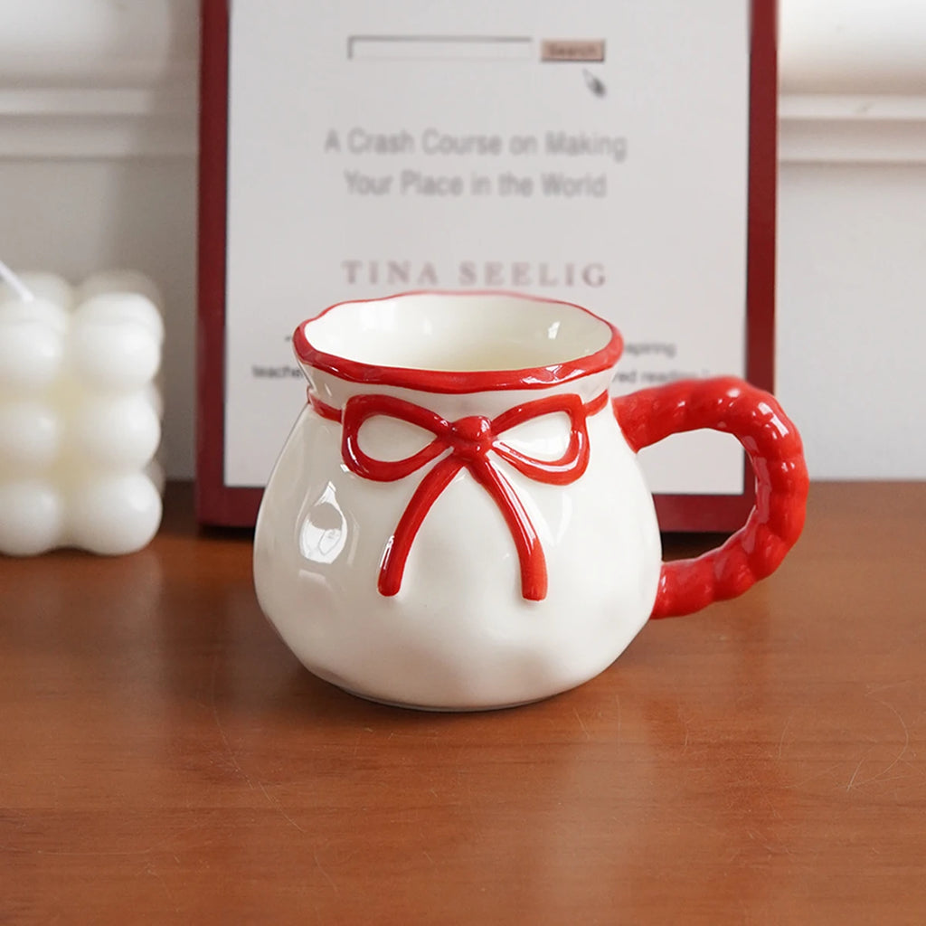 1Pc Ceramic Cup with Bowknot Design, Small Capacity Coffee Cup with Bowknot Handle, Household Daily Drinking Cup, Suitable for Afternoon Tea and Black Tea, Suitable for Espresso Cups in Restaurants and Cafes, Gift for Giving