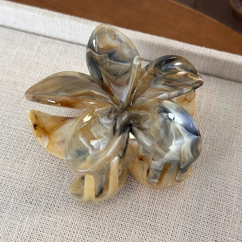 Flower Hair Claw Clip for Women Fashion Hair Clips Crab Clamp Barrettes Girls Hair Accessories Summer Shark Hairpin Headwear 1pc