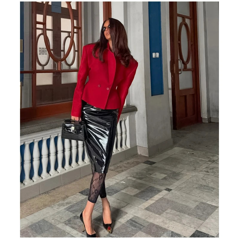 Dark Burgundy Waist-Cinching Shoulder Pad Blazer 2026 Women's Stand Collar Button Design Height-Enhancing Slimming Commute Coat